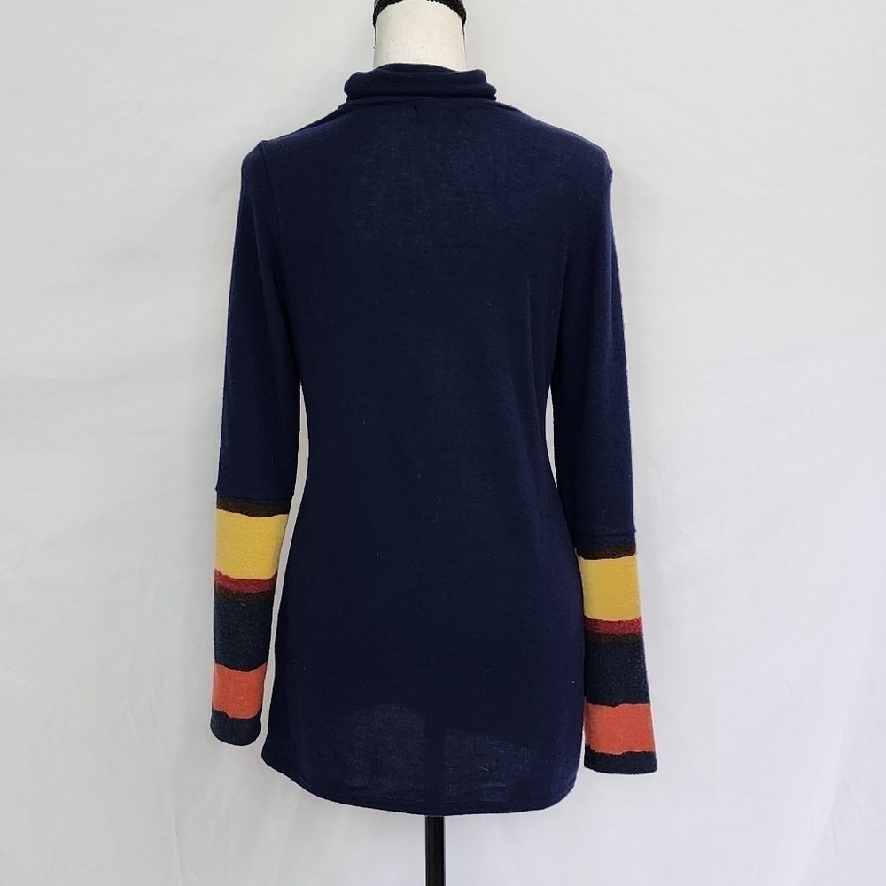 NWOT Raw Edge Navy Blue Fleece Blend Turtle Neck Long Sleeve Top - Picture 2 of 4